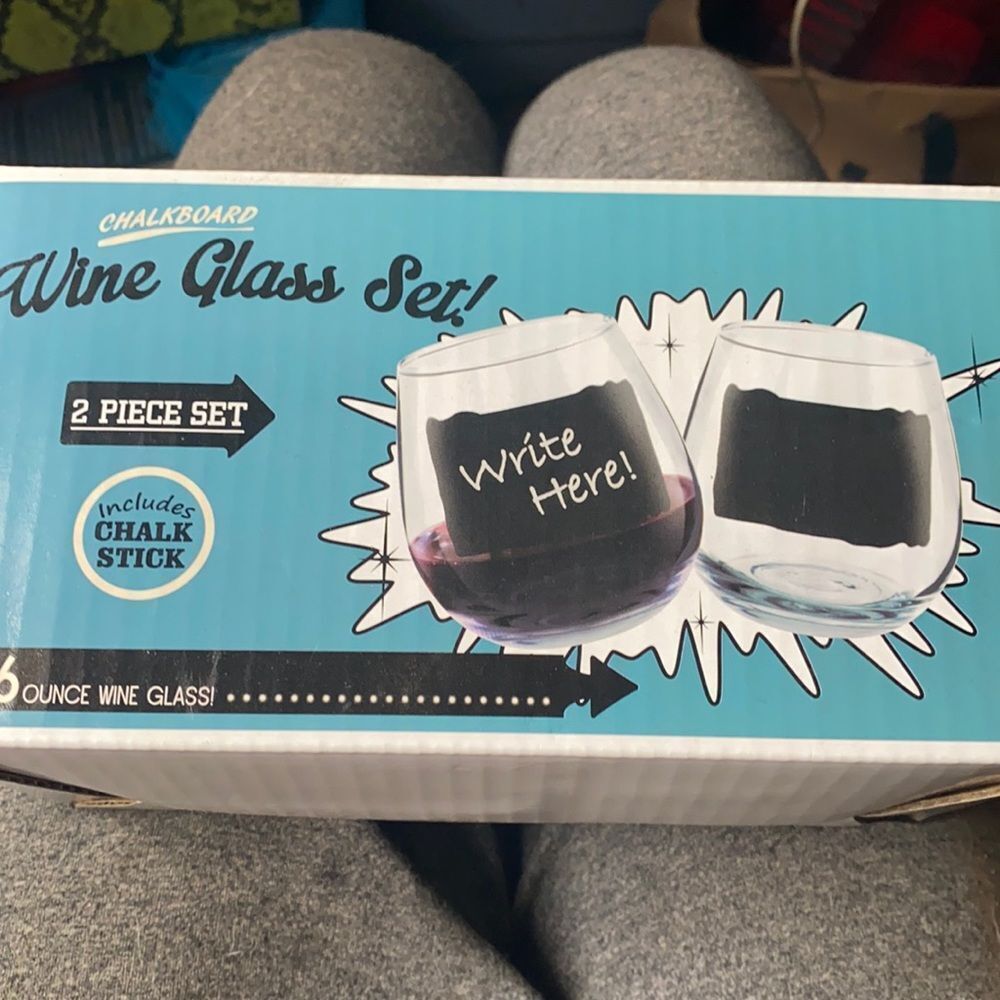 Chalkboard wine glass set Brand New!